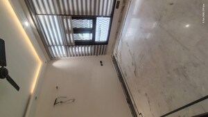 Furnished Amenities in 3 BHK Builder Floor at South City 1 – for Rent
