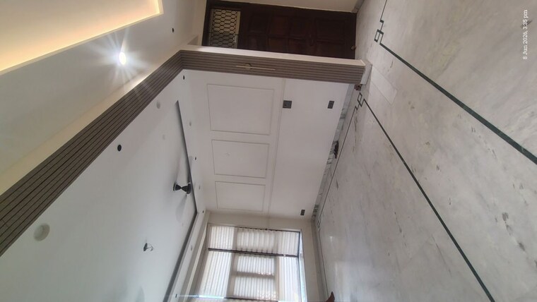 Kitchen, south city 1 3 Bedroom 18000 Sq.Ft. Builder Floor In South City 1 Gurgaon 10433924