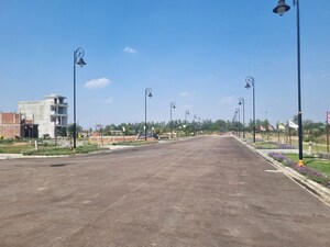 Plot Area in 2 BHK Villa at South City – for Sale