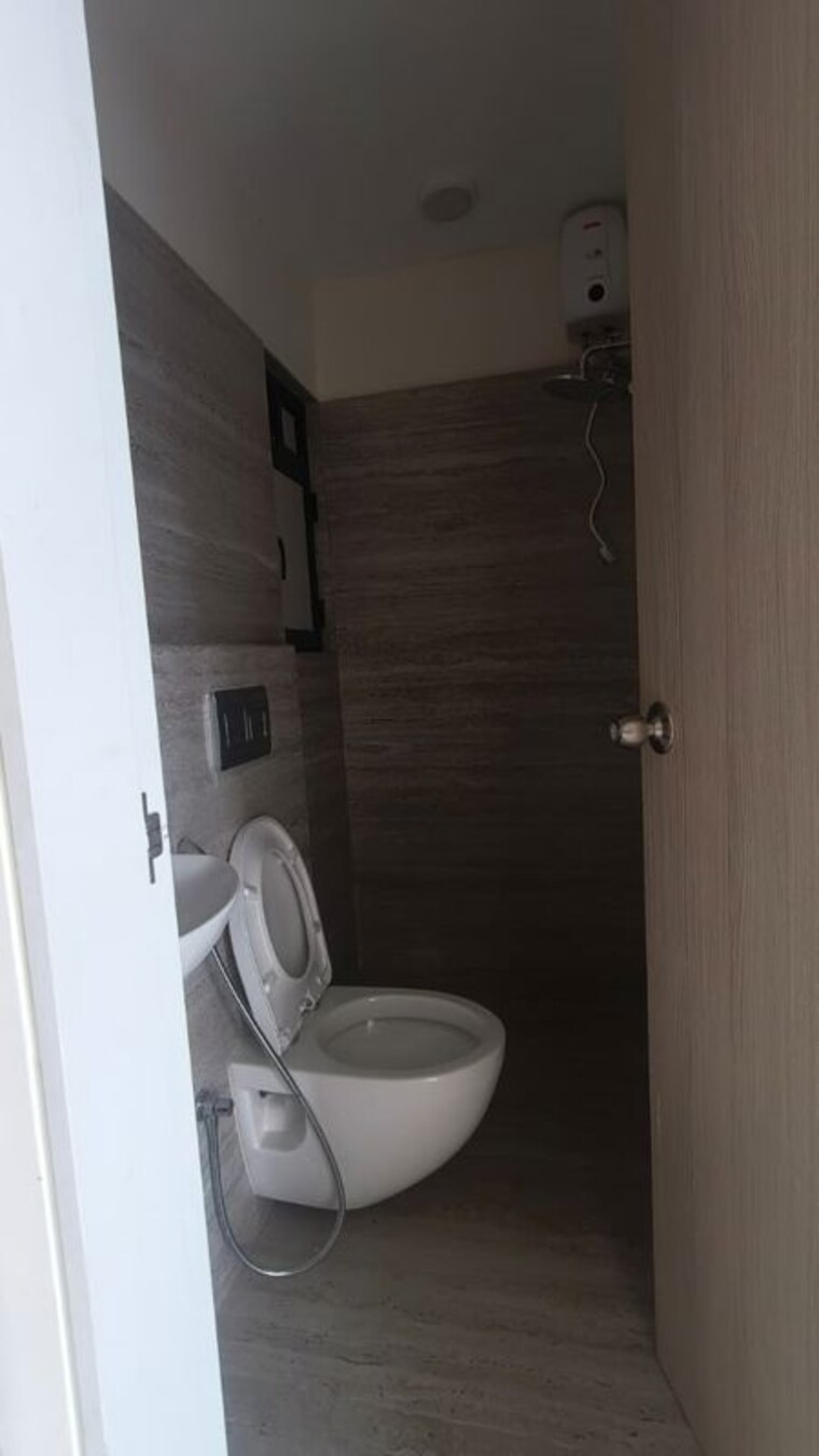 Bathroom, vibrants-1891-ekam-parkk 1.5 Bedroom 590 Sq.Ft. Apartment In Dadar West Mumbai 10433952