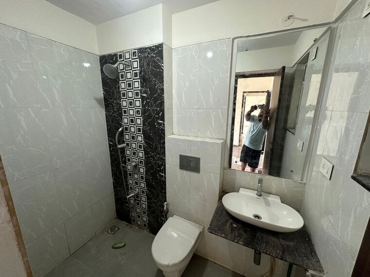 Bathroom, saket-chs-malad-east 2 Bedroom 710 Sq.Ft. Apartment In Malad East Mumbai 10433919
