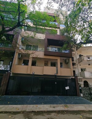 3 BHK Builder Floor For Sale in Sushant Lok I