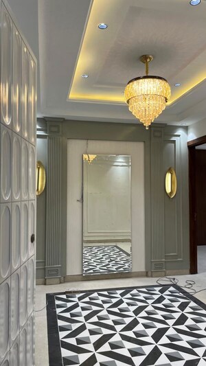 Building Lobby in 4 BHK Builder Floor at Sector 67 – for Sale