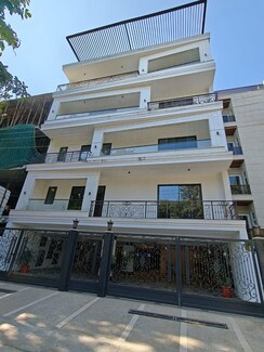 4 BHK Builder Floor For Sale in Sushant Lok I