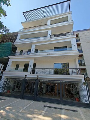 4 BHK Builder Floor For Sale in Sushant Lok I
