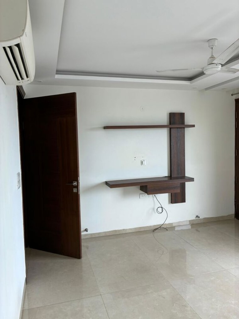 Room, sector 21c 3 Bedroom 2475 Sq.Ft. Builder Floor In Sector 21c Faridabad 10434041