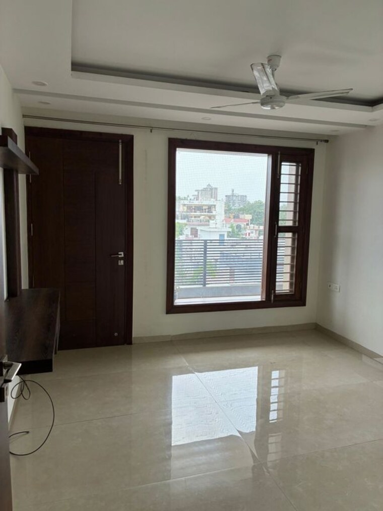 Room, sector 21c 3 Bedroom 2475 Sq.Ft. Builder Floor In Sector 21c Faridabad 10434041