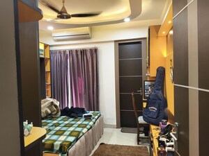 Team Area in 3 BHK Apartment at Samridhi Luxuriya Avenue, Sector 150 – for Sale