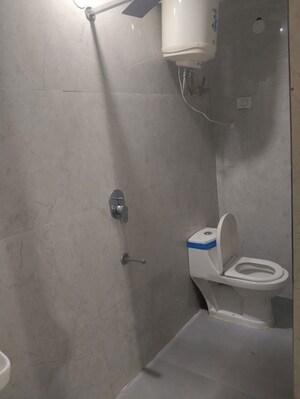 Bathroom in 1 BHK Builder Floor at Neb Sarai – for Rent