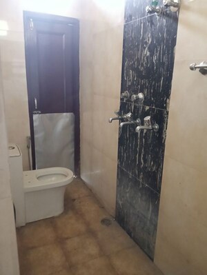 Bathroom in 1 BHK Builder Floor at Sector 8 – for Rent