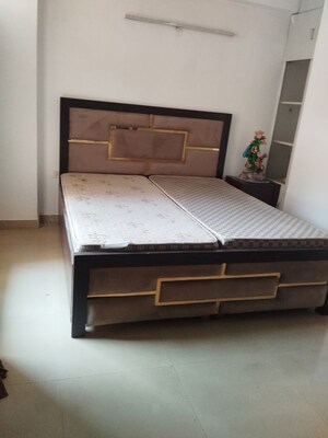 Bedroom in 2 BHK Apartment at Supertech Cape Town, Sector 74 – for Rent