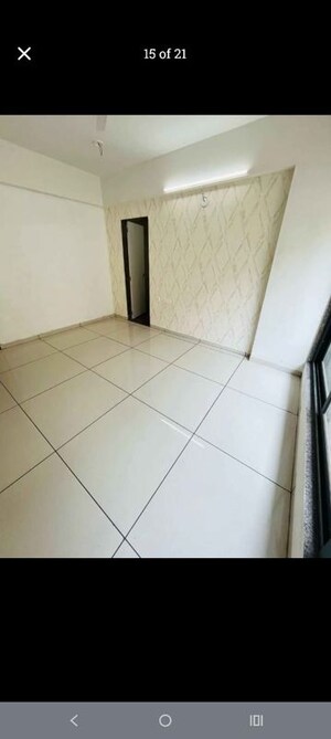 Room in 3 BHK Apartment at Thaltej – for Rent