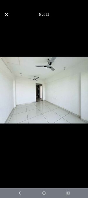 Room in 3 BHK Apartment at Thaltej – for Rent