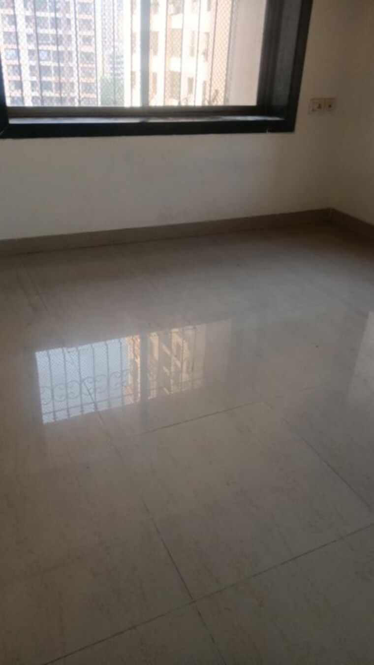 Room, regency-towers 2 Bedroom 700 Sq.Ft. Apartment In Kavesar Thane 10434174