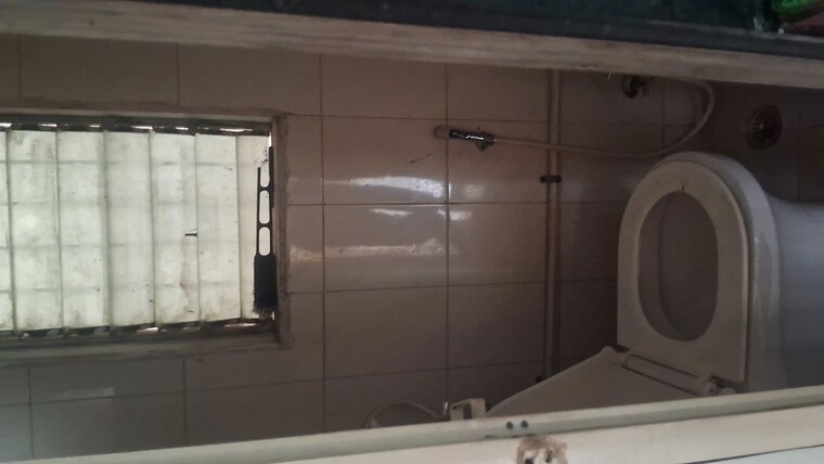 Bathroom, khadakpada 2 Bedroom 880 Sq.Ft. Apartment In Khadakpada Thane 10434168
