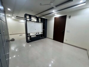 3 BHK Builder Floor For Rent in Chattarpur