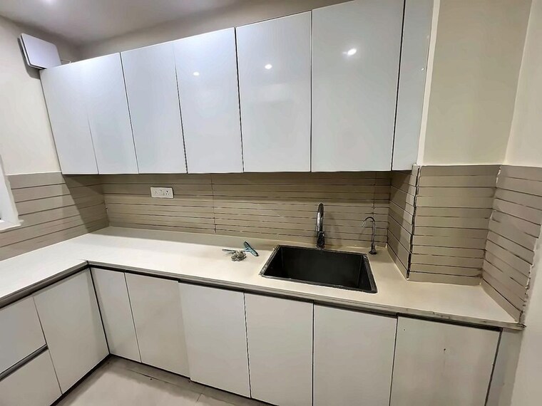 Kitchen, chattarpur 3 Bedroom 1996 Sq.Yd. Builder Floor In Chattarpur Delhi 10434201