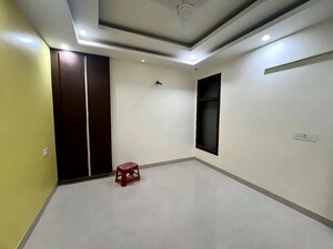 Room in 3 BHK Builder Floor at Chattarpur – for Rent