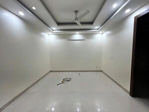 Furnished Amenities in 3 BHK Builder Floor at Chattarpur – for Rent