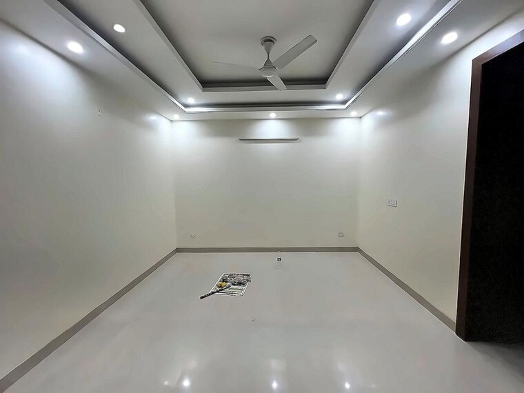 undefined, chattarpur 3 Bedroom 1996 Sq.Yd. Builder Floor In Chattarpur Delhi 10434201