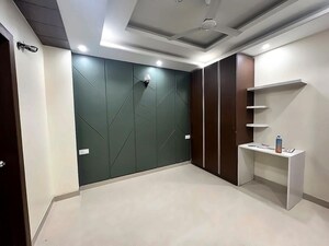Room in 3 BHK Builder Floor at Chattarpur – for Rent