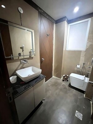 Team Area in 3 BHK Builder Floor at Chattarpur – for Rent