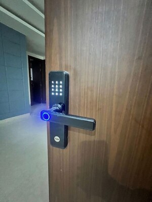 Furnished Amenities in 3 BHK Builder Floor at Chattarpur – for Rent