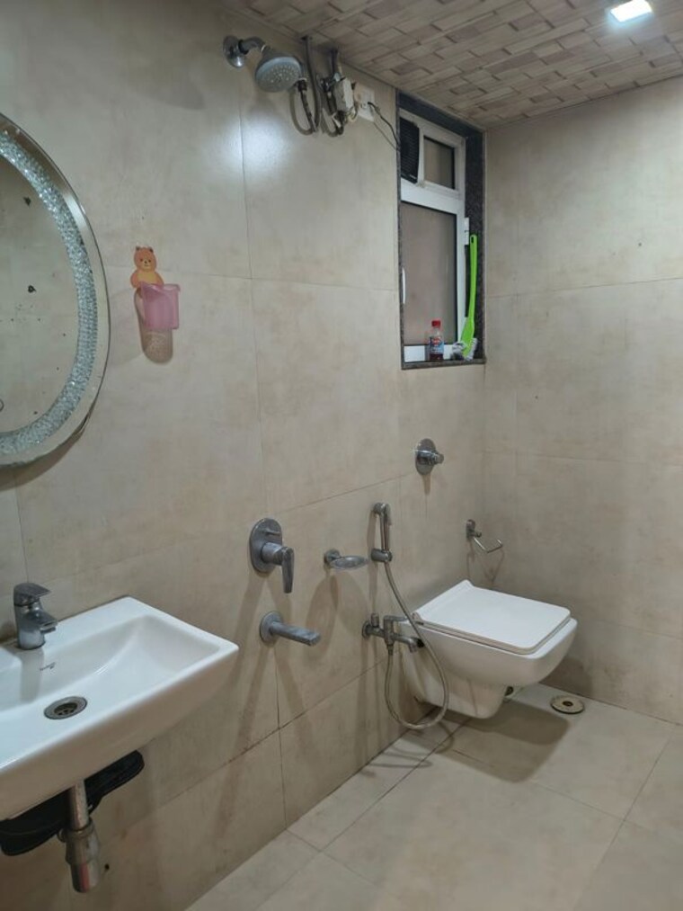Bathroom, puranik-rumah-bali 2 Bedroom 700 Sq.Ft. Apartment In Ghodbunder Road Thane 10434236