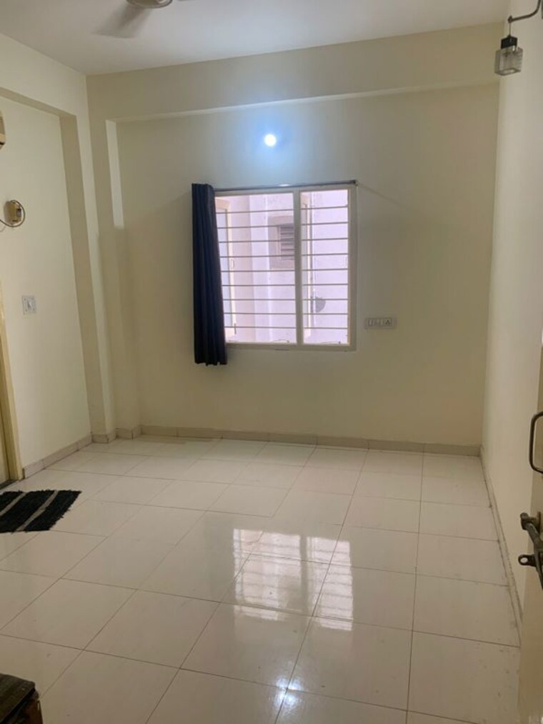 Room, sgp-upasana-apartment 3 Bedroom 1800 Sq.Ft. Apartment In Ambawadi Ahmedabad 10434248