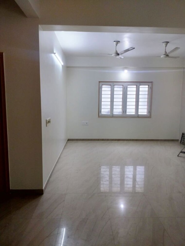 Room, sgp-upasana-apartment 3 Bedroom 1800 Sq.Ft. Apartment In Ambawadi Ahmedabad 10434248