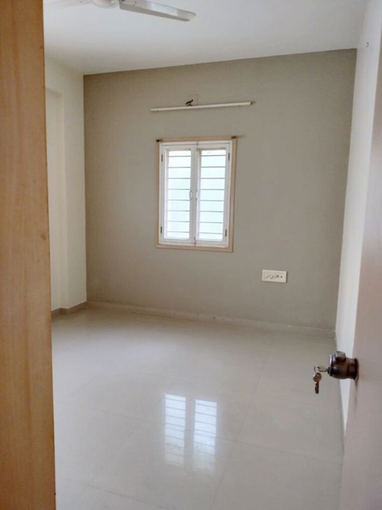 Room, sgp-upasana-apartment 3 Bedroom 1800 Sq.Ft. Apartment In Ambawadi Ahmedabad 10434248