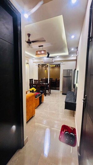 Team Area in 2 BHK Builder Floor at Signature Global Park, Sohna Sector 36 – for Rent