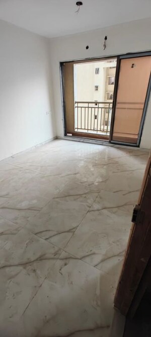 Room in 2 BHK Apartment at Paradigm Zenith Pushpanjali Residency Phase III, Ghodbunder Road – for Sale