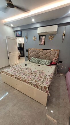4 BHK + Pooja Room Apartment For Rent in Sector 46