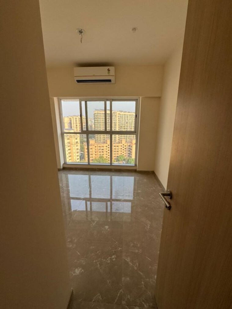 Room, lnt-veridian 1 Bedroom 600 Sq.Ft. Apartment In Powai Mumbai 10434309