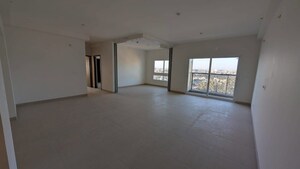 Room in 3 BHK Apartment at Karle Vario Homes, Hebbal – for Rent