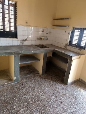 Team Area in 1 BHK Apartment at Satellite – for Rent
