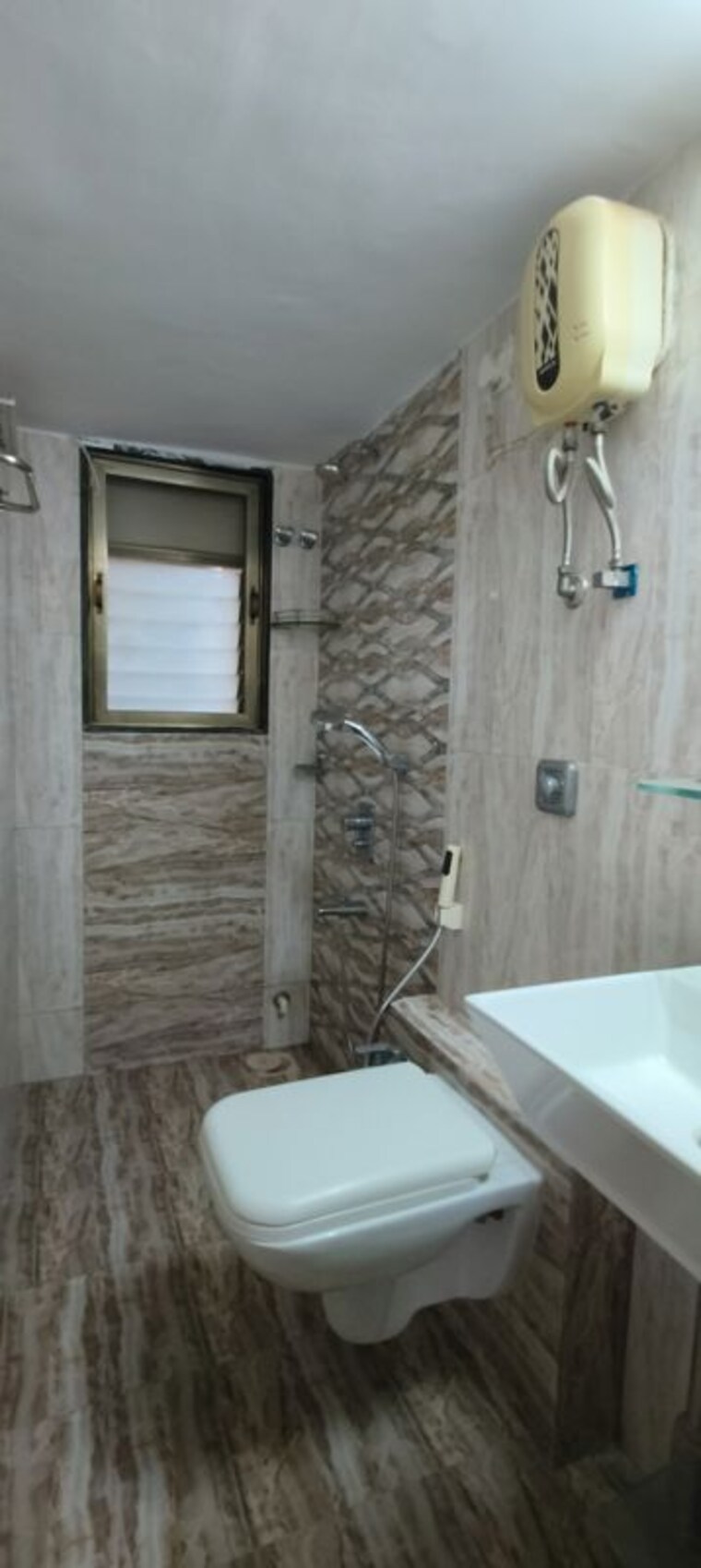 Bathroom, shimpoli 2 Bedroom 660 Sq.Ft. Apartment In Shimpoli Mumbai 10434351
