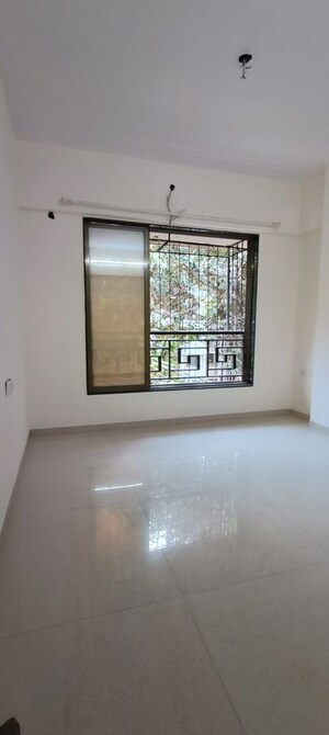 Room in 2 BHK Apartment at Shimpoli – for Sale