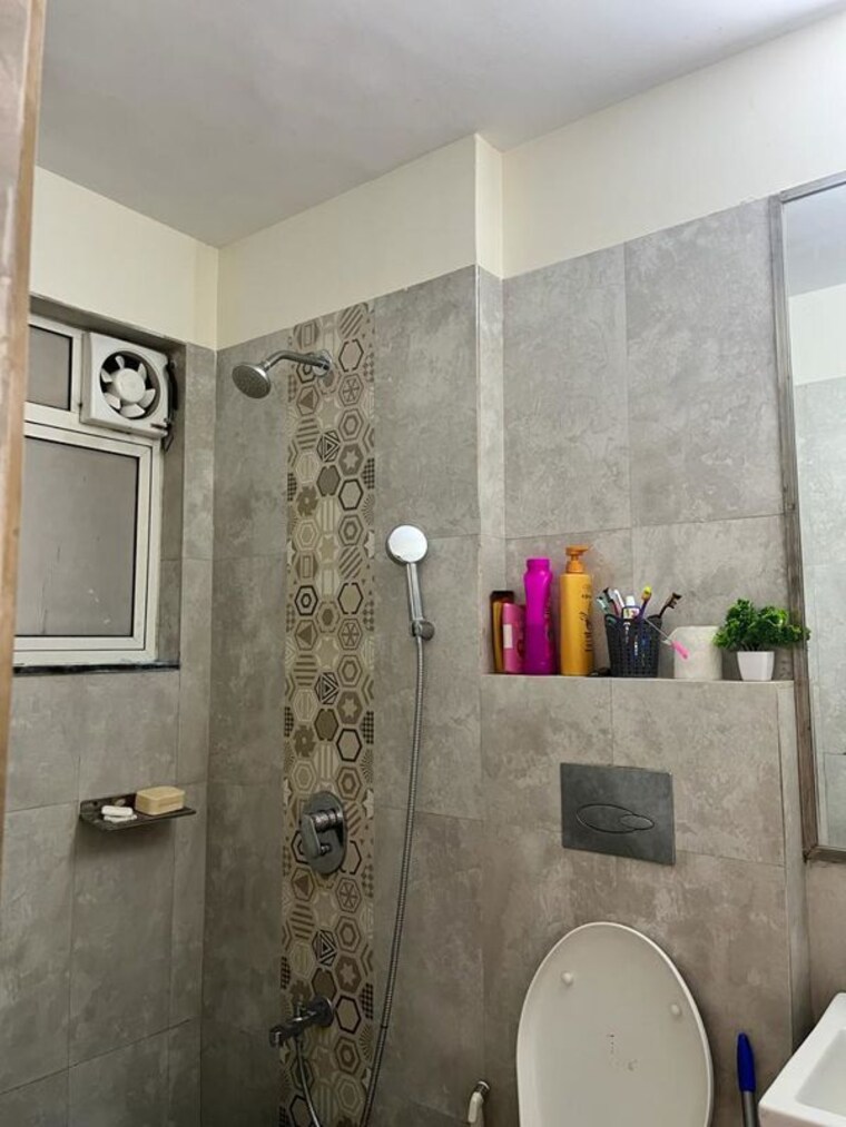 Bathroom, satellite-tower 3 Bedroom 1150 Sq.Ft. Apartment In Goregaon East Mumbai 10434355
