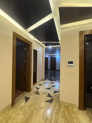 Living Room in 4 BHK Builder Floor at Ansal Sushant Lok I, Sector 43 – for Rent