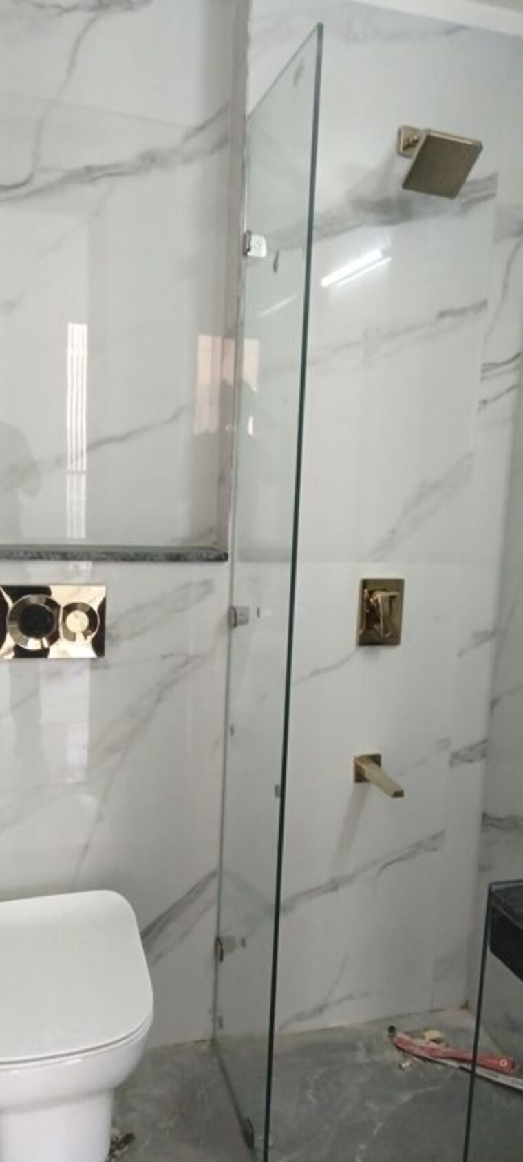 Bathroom, smart-world-orchard 3 Bedroom 1712 Sq.Ft. Builder Floor In Sector 61 Gurgaon 10428566