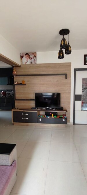 Furnished Amenities in 3 BHK Apartment at Vishwanath Maher Homes 3, Shela – for Rent