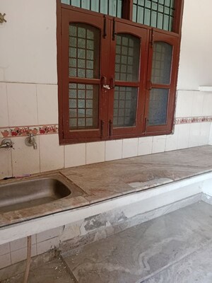 Room in 2 BHK Builder Floor at Huda – for Rent