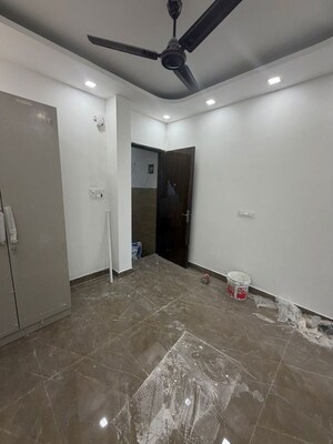 Room in 1 BHK Builder Floor at Lajpat Nagar 4 – for Rent