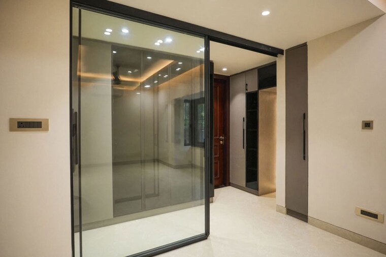 Room, vasant kunj 4 Bedroom 1900 Sq.Ft. Apartment In Vasant Kunj Delhi 10434462