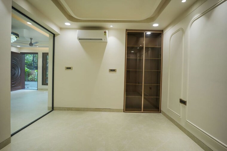 Room, vasant kunj 4 Bedroom 1900 Sq.Ft. Apartment In Vasant Kunj Delhi 10434462