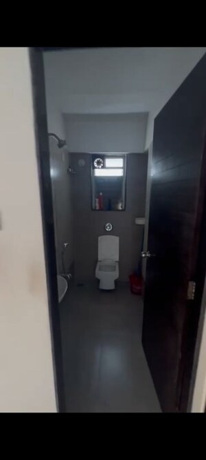 Furnished Amenities in 1 BHK Apartment at Nehru Nagar – for Rent
