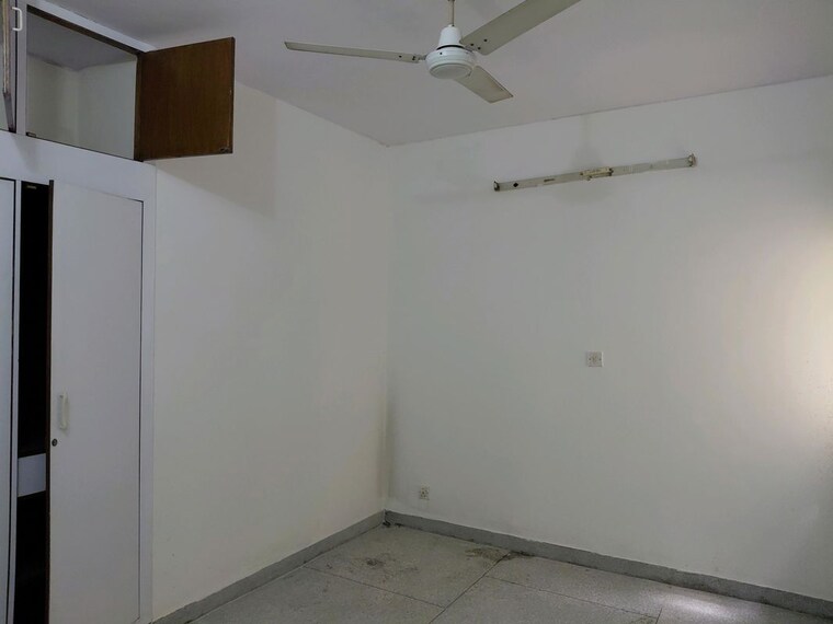 Room, vasant kunj 3 Bedroom 1600 Sq.Ft. Apartment In Vasant Kunj Delhi 10434489