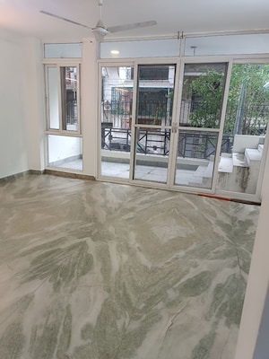 3 BHK Builder Floor For Rent in Chittaranjan Park